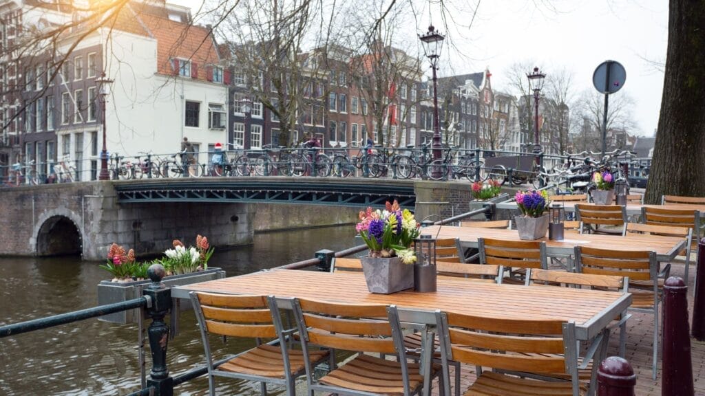 Family-Friendly-Cafes-Amsterdam