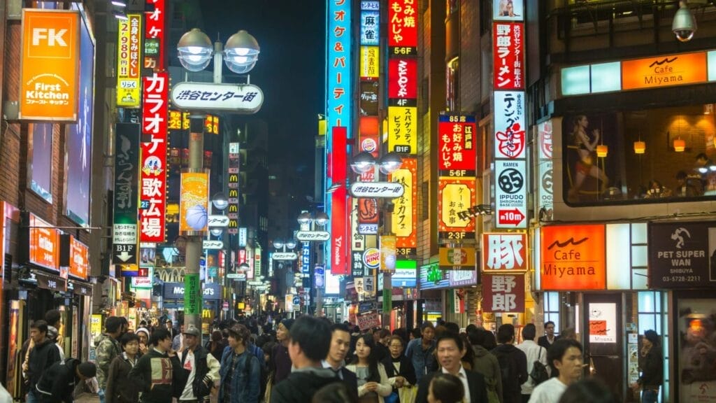 Nightlife-in-Shibuya-Tokyo-Japan