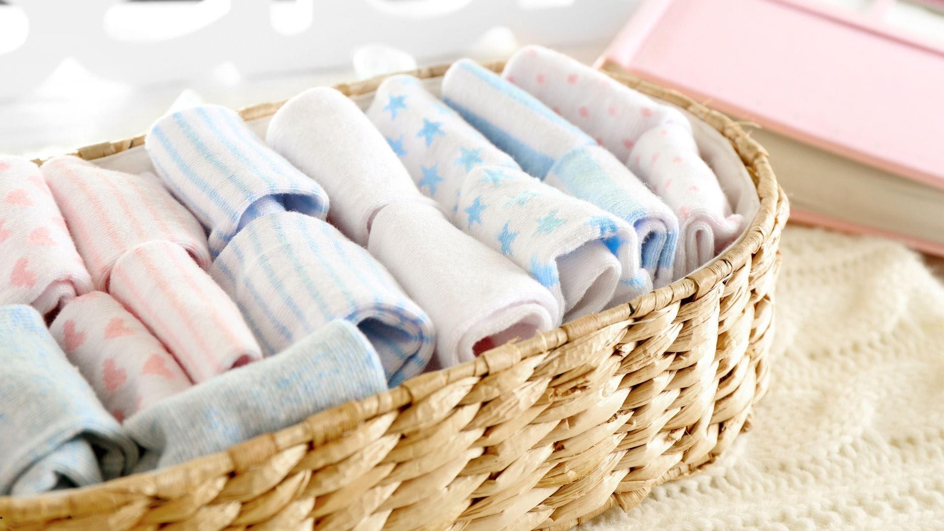 baby-laundry-and-cleaning-while-traveling
