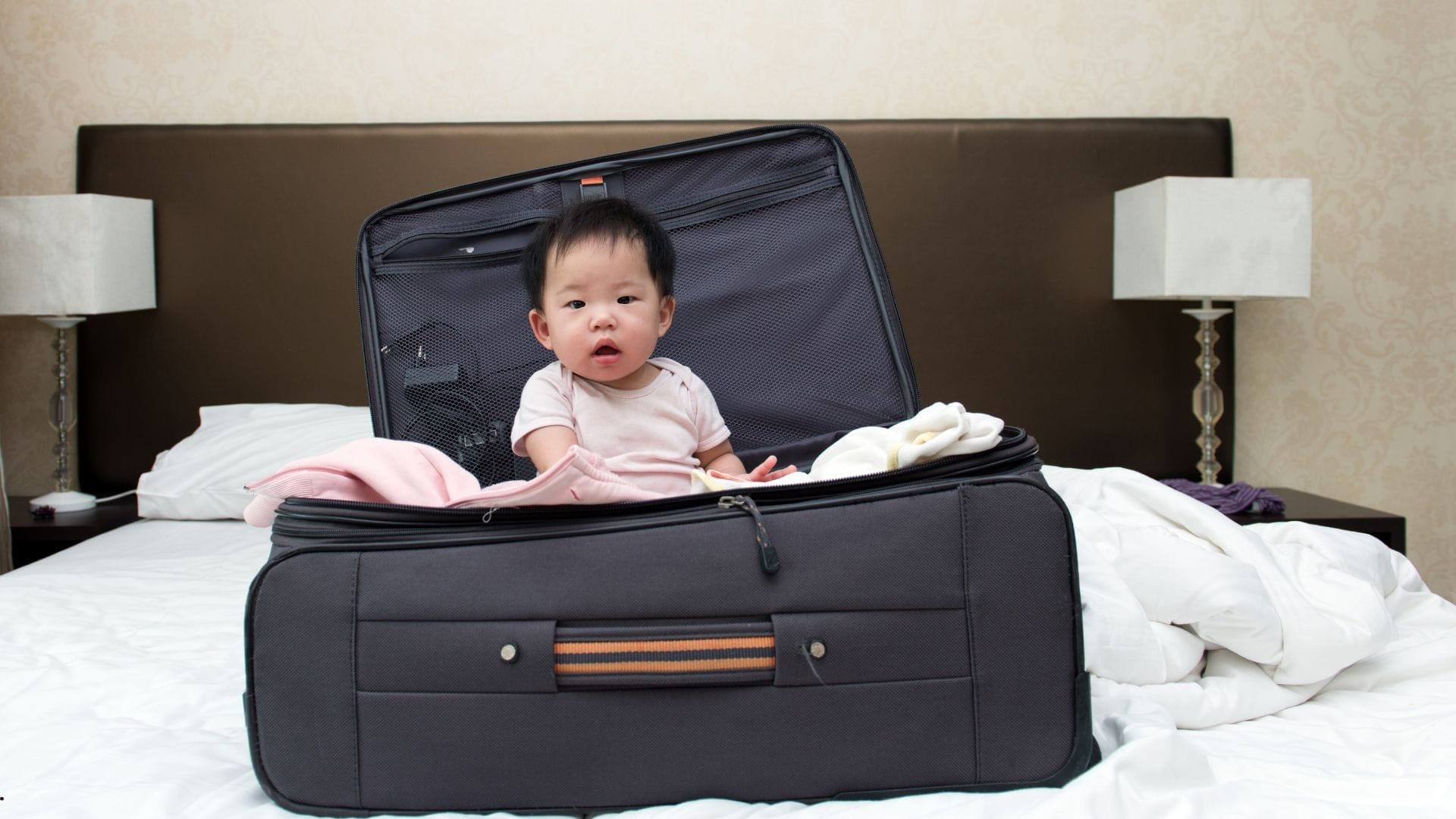 baby-proof-hotel-room