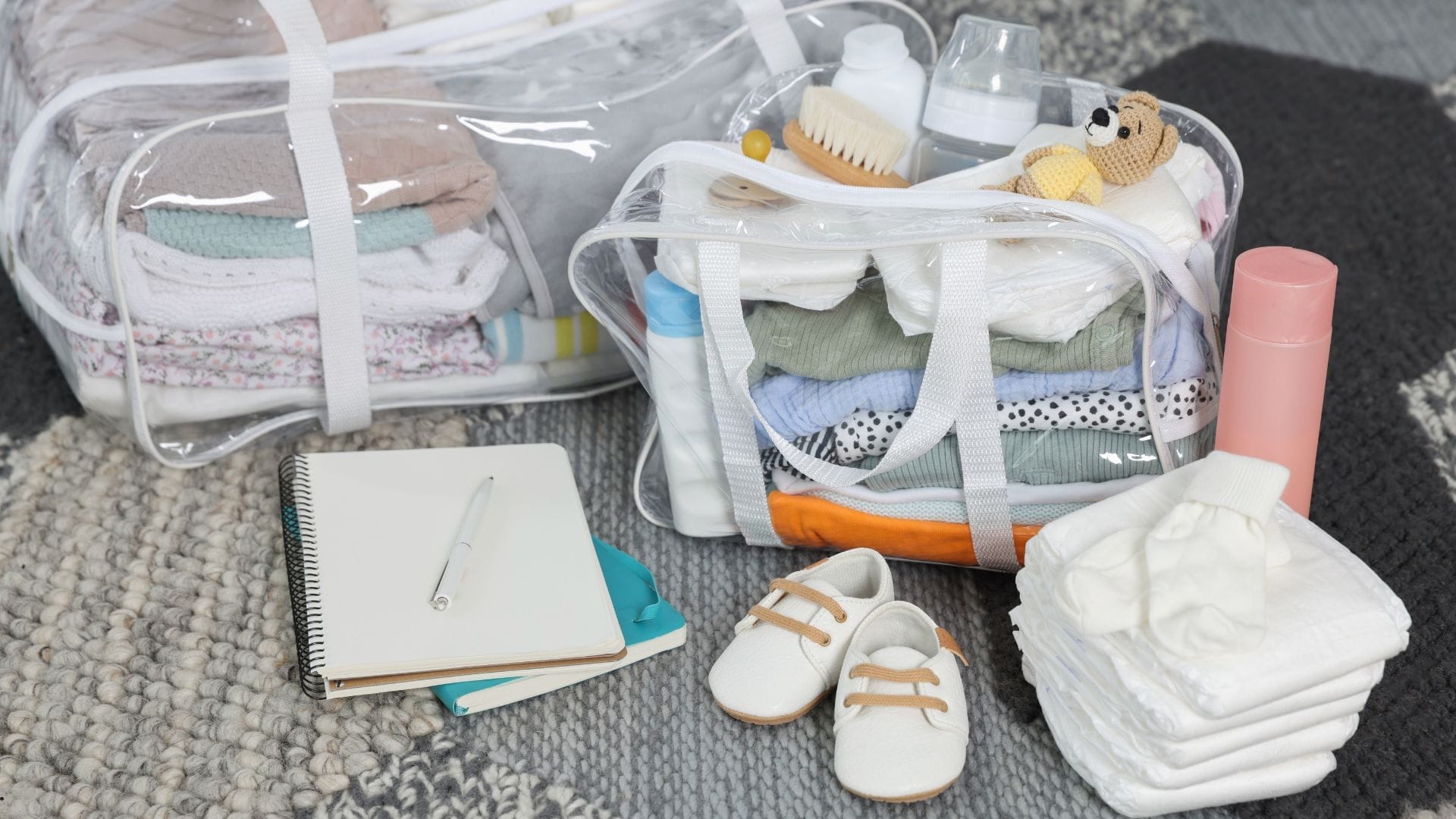 packing-baby-clothes-travel