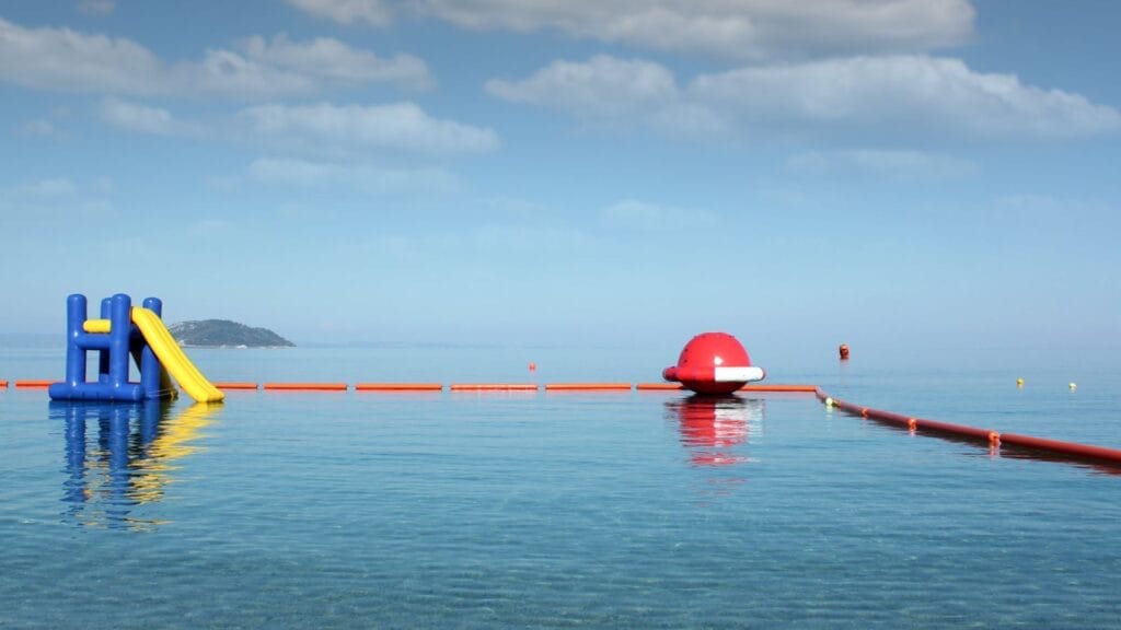 water-slide-seascape-summer-vacation